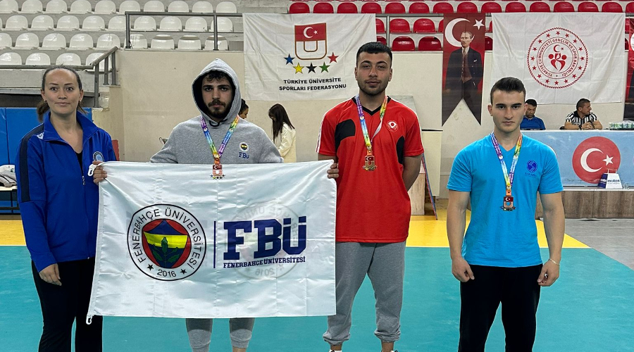 Öğrencimiz Ali Yılmazdan Bilek Güreşi Şampiyonasında Türkiye İkinciliği!