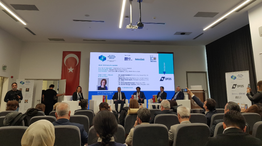 Cumhuriyetimizin 100. Yılı Kutlama Etkinlikleri kapsamında Fenerbahçe Üniversitesi, IQ Partners Teknoloji eğitim ve Ar-Ge Danışmanlık, Business World Global iş birliğiyle, Ar-Ge İnovasyon Zirvesi gerçekleştirildi. 