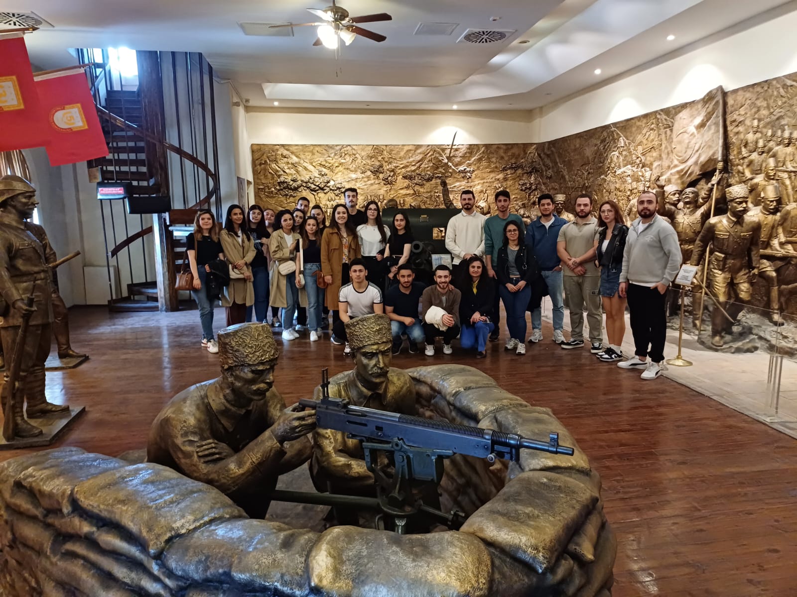 Fenerbahçe Üniversitesi Sağlık Bilimleri Fakültesi Hemşirelik Bölümü Öğrencileri Florence Nightingale Müzesini Ziyaret Etti.